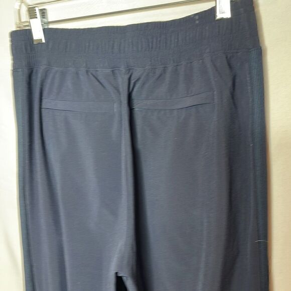 Athleta Navy Brooklyn Jogger. Size 2 Tall. - Picture 10 of 12